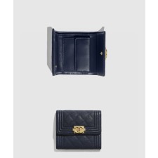 [CHANEL-샤넬]보이 컴팩트 반지갑 A81996