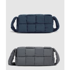 [BOTTEGA-보테가베네타]패디드 카세트 벨트백 705579