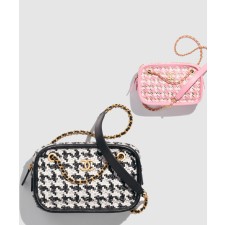 [CHANEL-샤넬]스몰 카메라 케이스 AS3768