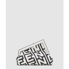 [FENDI-펜디]퍼스트 미디 숄더백 8BP137