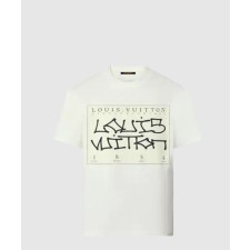 [LOUIS VUITTON-루이비통]시그니처 프린트 티셔츠 1AAGME