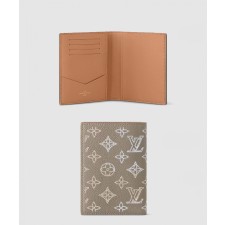 [LOUIS VUITTON-루이비통]여권지갑 M82721