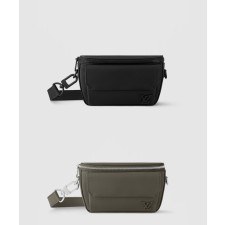 [LOUIS VUITTON-루이비통]파일럿 웨어러블 월릿 M83560