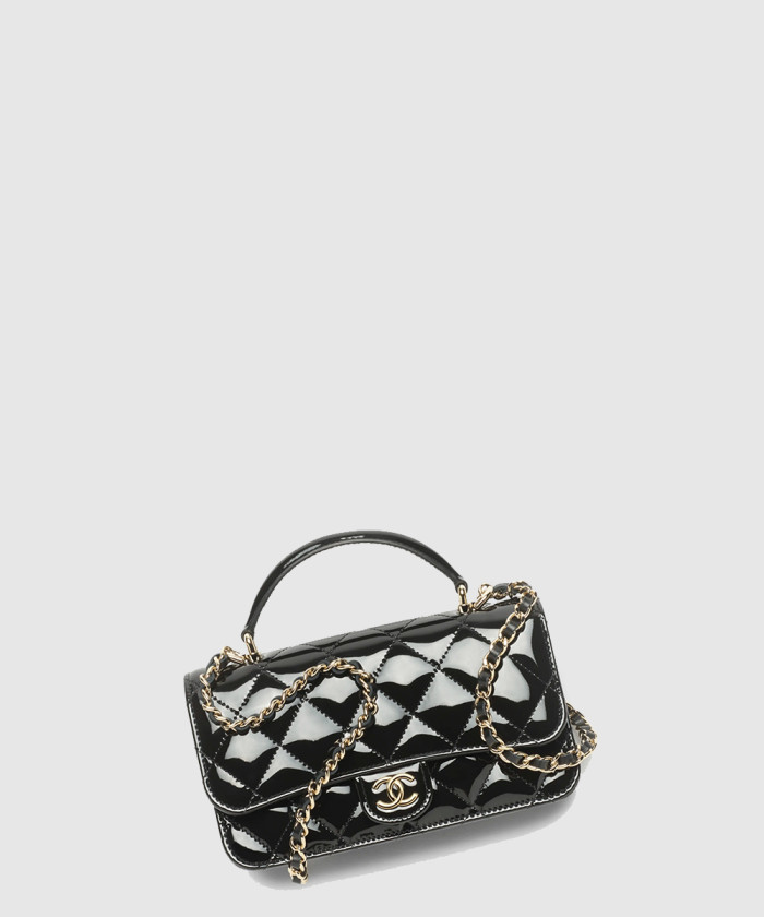 [CHANEL-샤넬]체인이 달린 플랩 휴대폰 홀더 AP3226