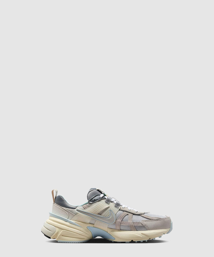 [NIKE-나이키]V2K 런 스니커즈 FZ3596