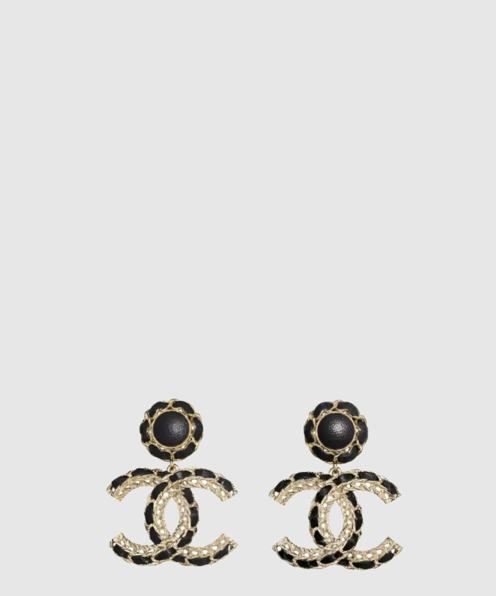 [CHANEL-샤넬]더블 C 메탈 양가죽 귀걸이 AB2986