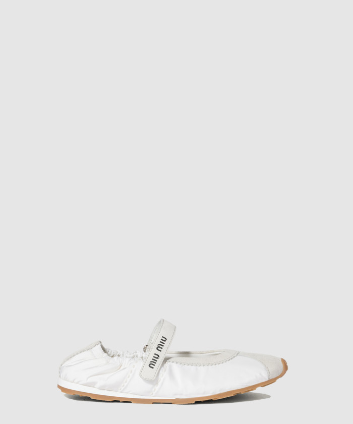 [MIUMIU-미우미우]플룸 테크니컬 패브릭과 스웨이드 발레리나 5F370E