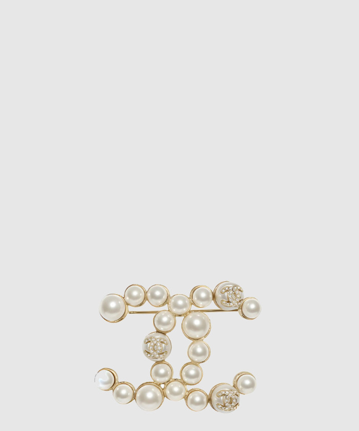 [CHANEL-샤넬]더블 C 진주 브로치 AB6899